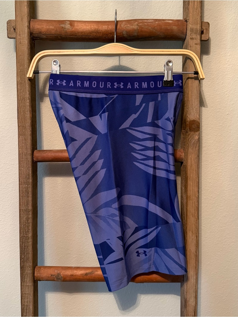 Under Armour Blue/Purple High-waisted Compression Shorts - Size M